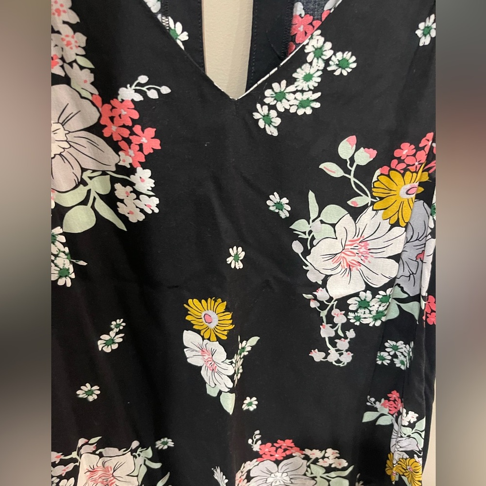 Floral Blouse - Picture 4 of 4